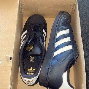 Never been worn so running expensive
